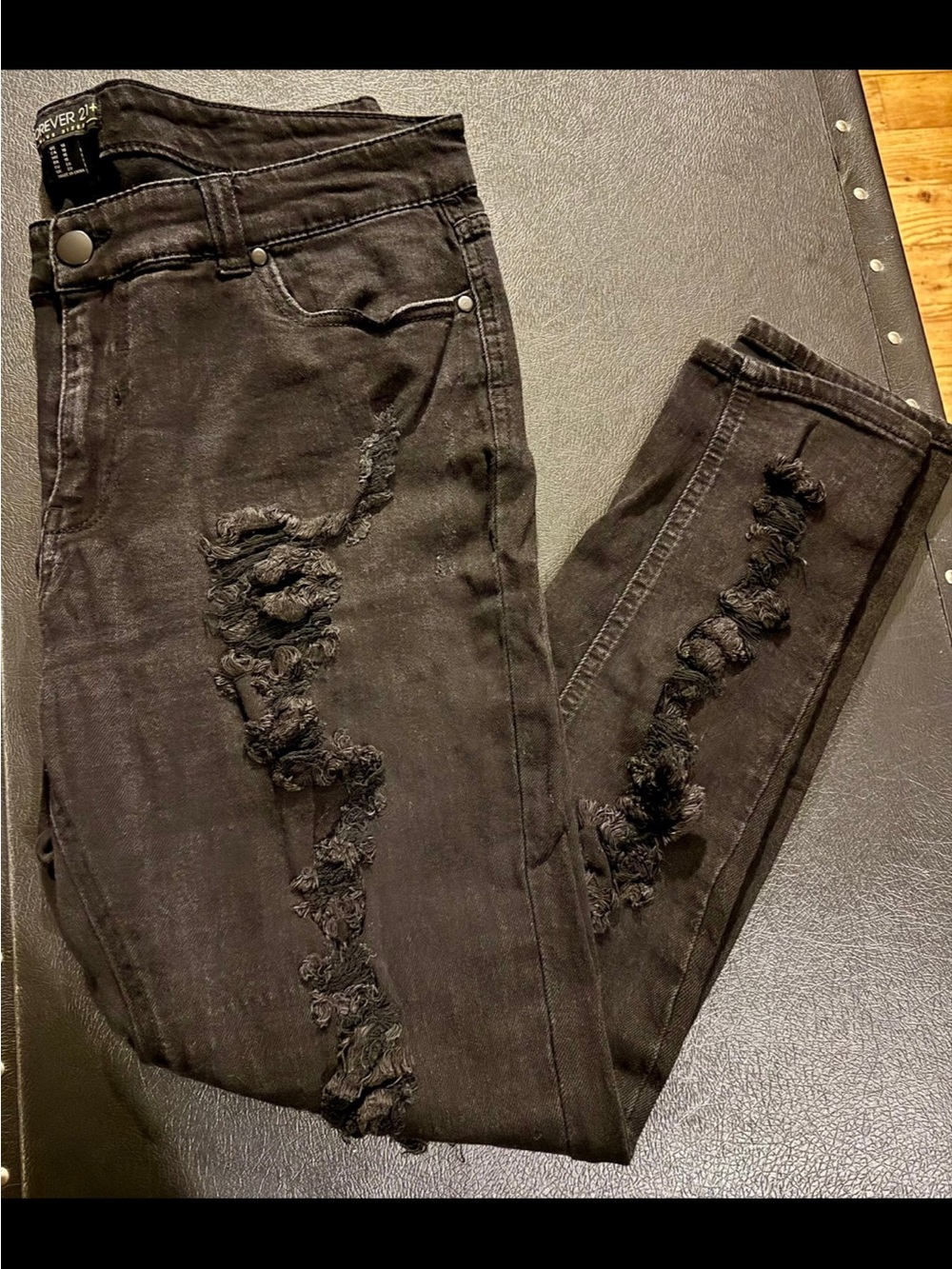 Forever 21 Black Ripped Skinny Jeans size 16